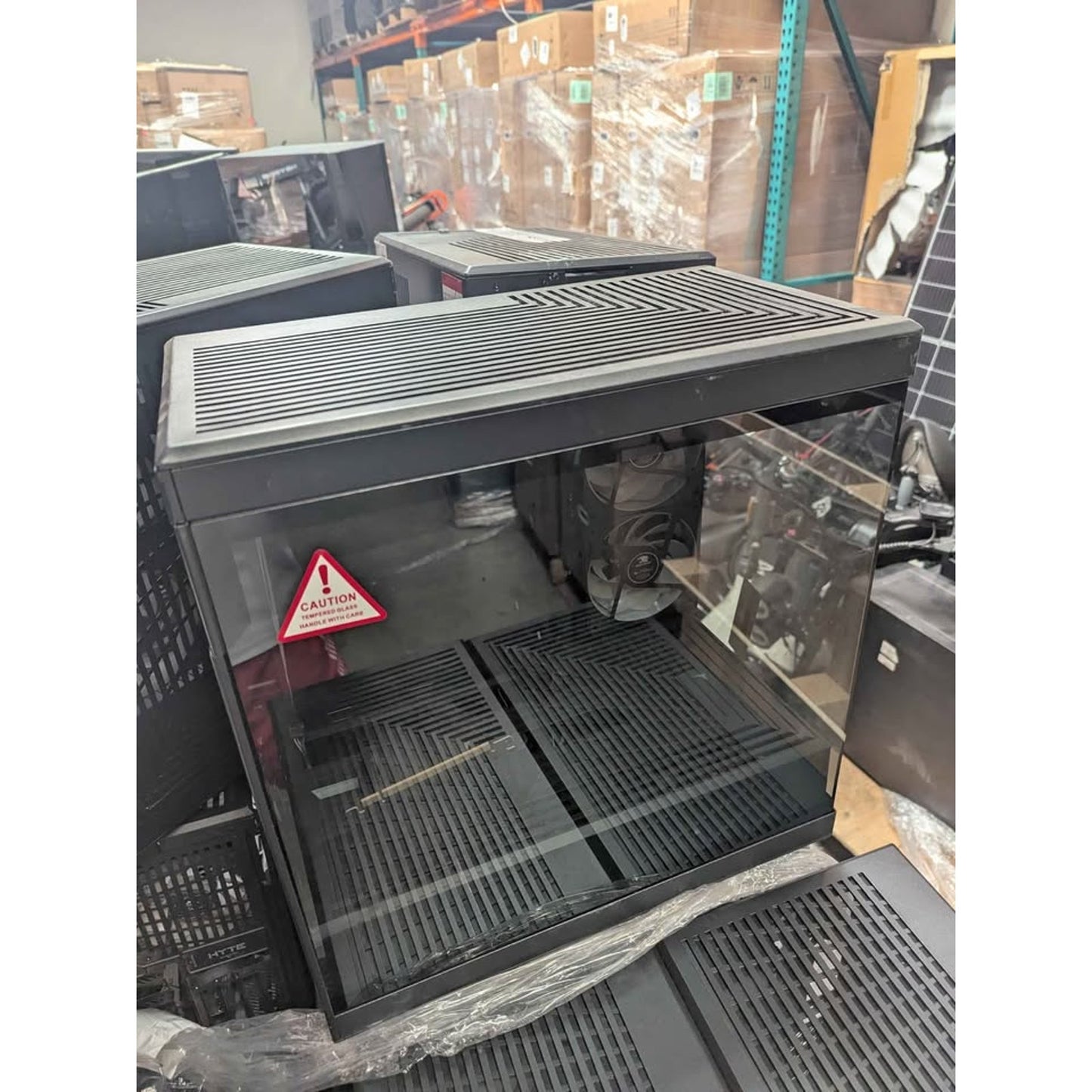 Gaming PC Cases (fish tank)
